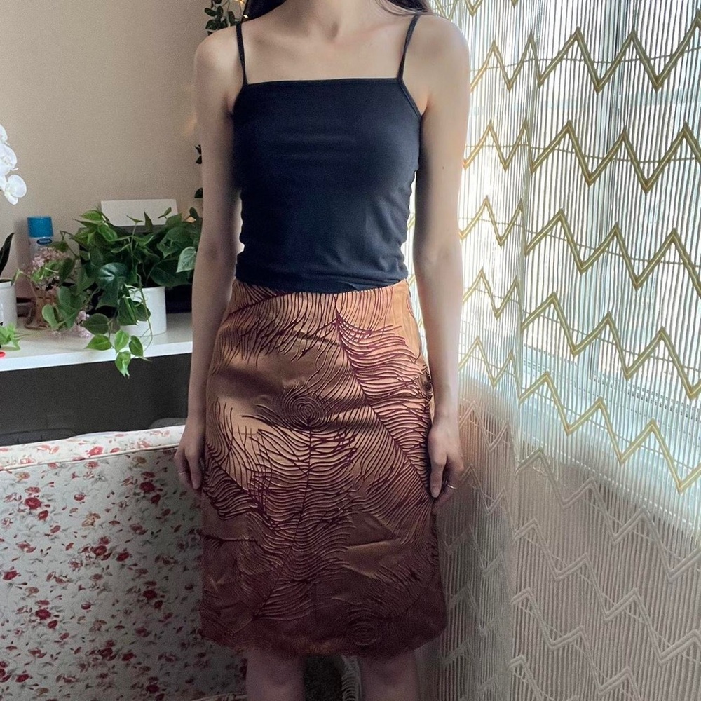 Parallel Red Orange Silky Feather Print Skirt